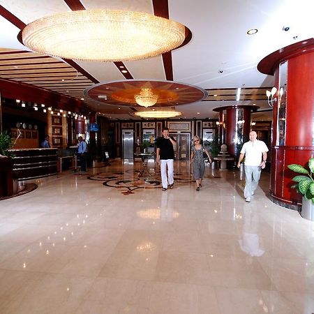 Al Bustan Tower Hotel Suites Sharjah Exterior photo