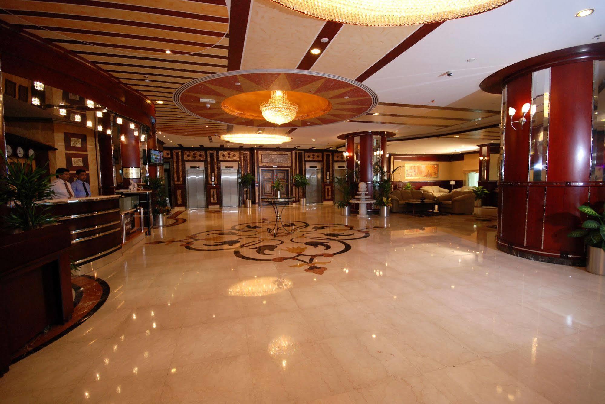 Al Bustan Tower Hotel Suites Sharjah Exterior photo